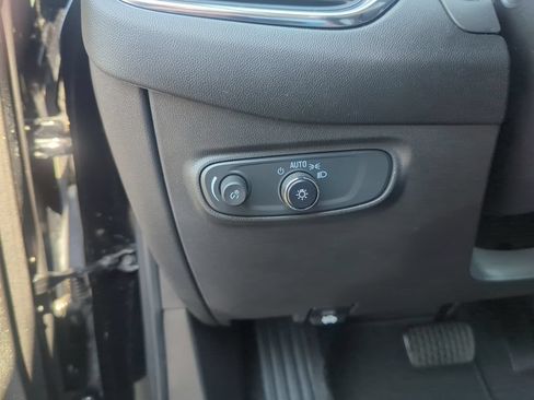 Certified 2024 Chevrolet Equinox LS FWD image 20