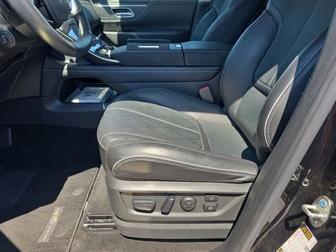 Certified 2025 INFINITI QX80 Sensory AWD/4WD image 10