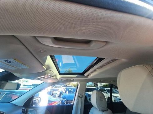 Used 2021 Mercedes-Benz GLE 350 w/ Premium Package image 48