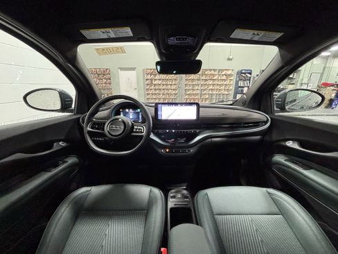 New 2025 FIAT 500 e image 11