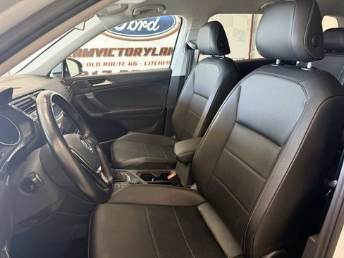 Used 2018 Volkswagen Tiguan SE image 12
