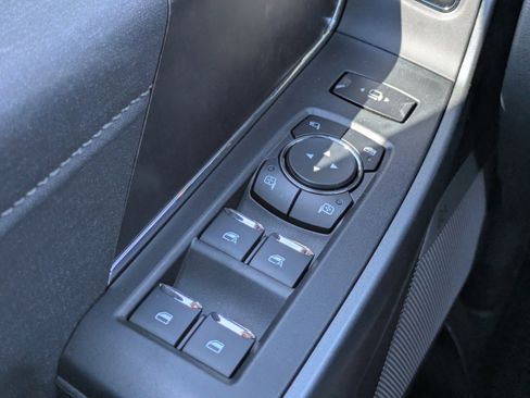 New 2026 Ford F350 Lariat w/ Black Appearance Package image 31