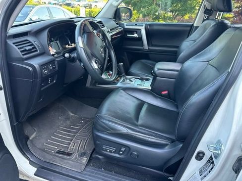 Used 2015 Toyota 4Runner Limited AWD/4WD image 3