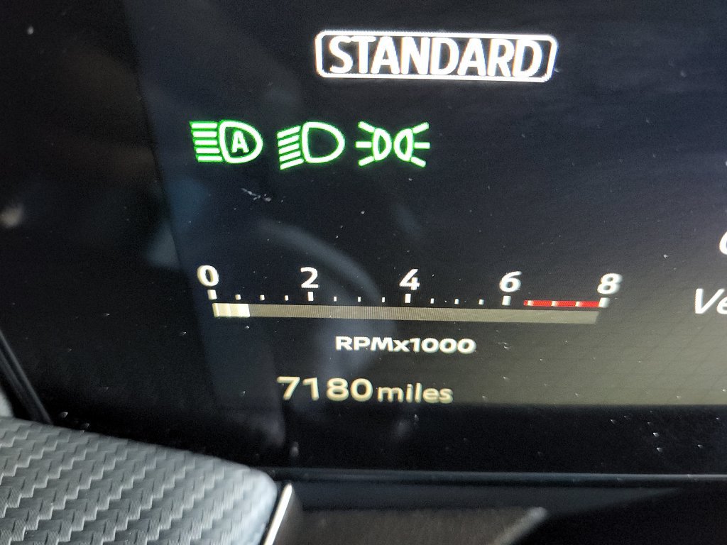 Certified 2025 Nissan Kicks SR FWD image 28