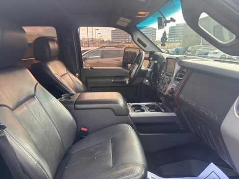 Used 2016 Ford F250 Lariat w/ Lariat Ultimate Package image 16