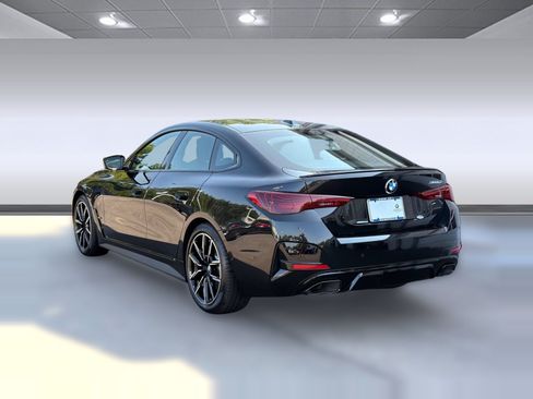 Used 2026 BMW M440i w/ Premium Package RWD image 3