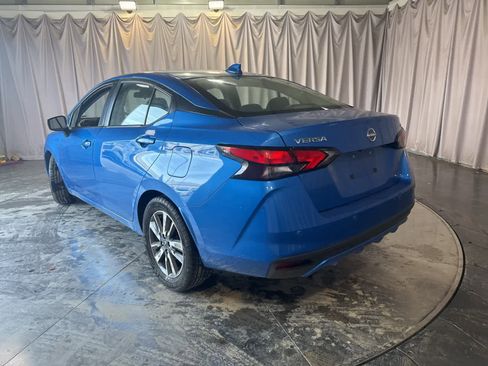Used 2023 Nissan Versa SV image 7