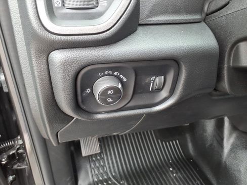 New 2026 RAM 2500 Tradesman w/ Chrome Appearance Group image 11