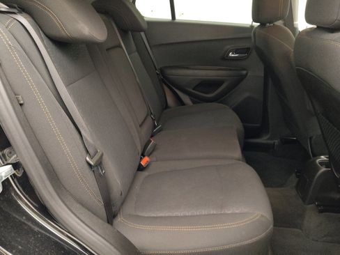 Used 2020 Chevrolet Trax LS w/ Tint and Cruise Package FWD image 19