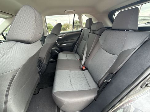 Used 2025 Toyota RAV4 XLE FWD image 24