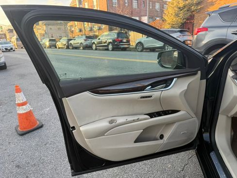 Used 2016 Cadillac XTS Luxury w/ Driver Awareness Package image 18