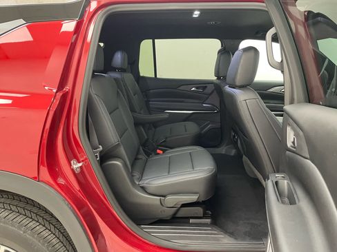 New 2026 Chevrolet Traverse LT w/ LPO, Floor Liner Package AWD/4WD image 14