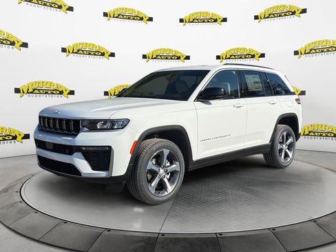 New 2026 Jeep Grand Cherokee Limited w/ Luxury Tech Group II RWD image 1