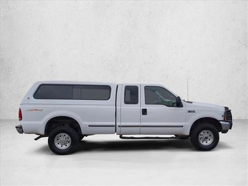 Used 1999 Ford F250 XL image 4