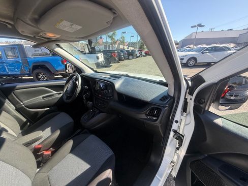 Used 2016 RAM ProMaster City Tradesman FWD image 16