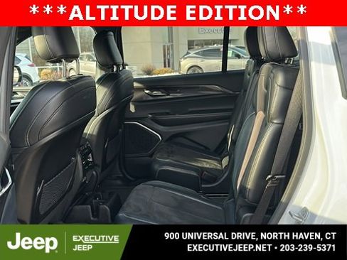 Used 2021 Jeep Grand Cherokee L Laredo image 21