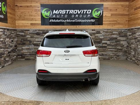 Used 2016 Kia Sorento LX w/ LX Convenience Package AWD/4WD image 8