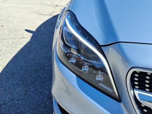 Used 2017 Mercedes-Benz CLS 550 4MATIC image 4