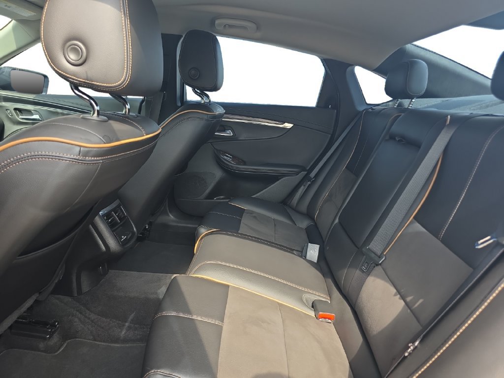Used 2015 Chevrolet Impala LT FWD image 22