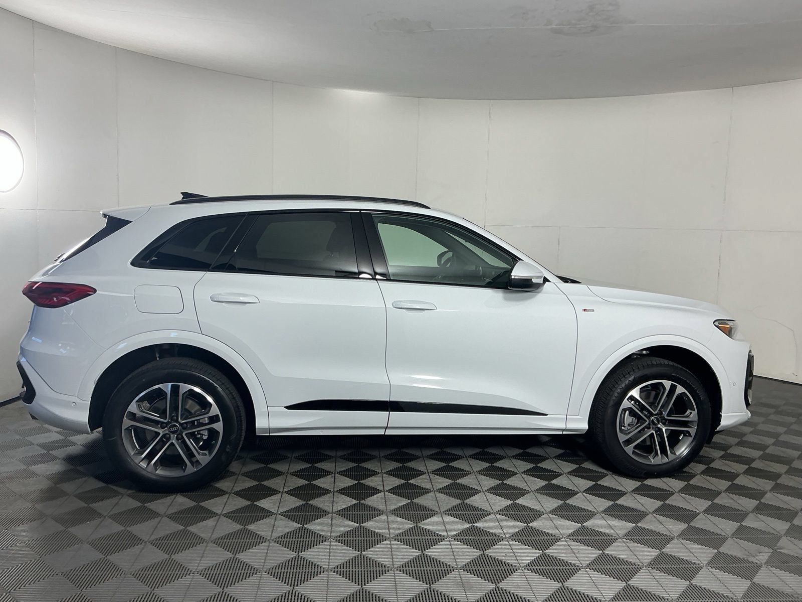 New 2026 Audi Q5 2.0T AWD/4WD image 10