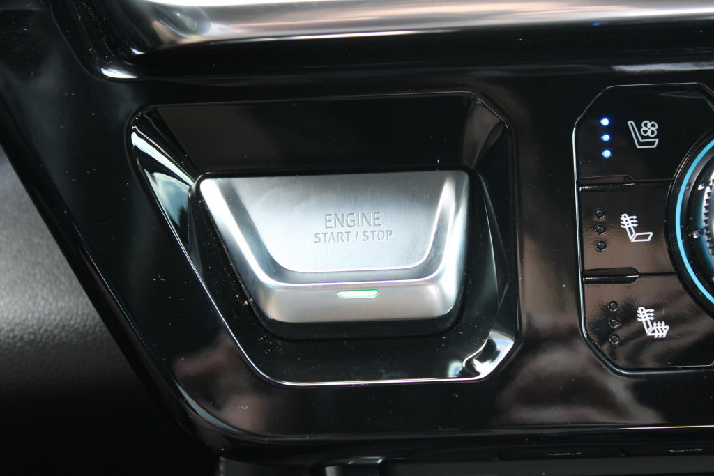 Used 2023 GMC Sierra 1500 Denali AWD/4WD image 29