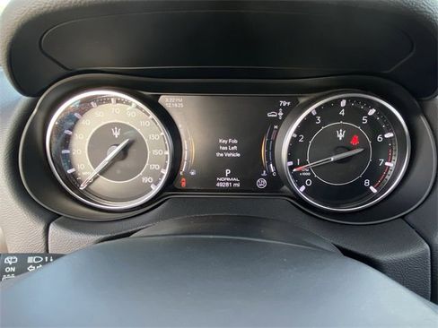 Used 2022 Maserati Levante GT image 11