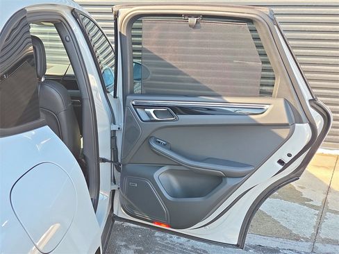 Certified 2026 Porsche Macan Turbo image 22