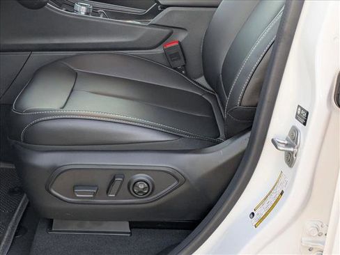 New 2025 Jeep Grand Cherokee Limited w/ Black Appearance Package image 4