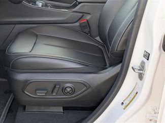 New 2025 Jeep Grand Cherokee Limited w/ Black Appearance Package video 4