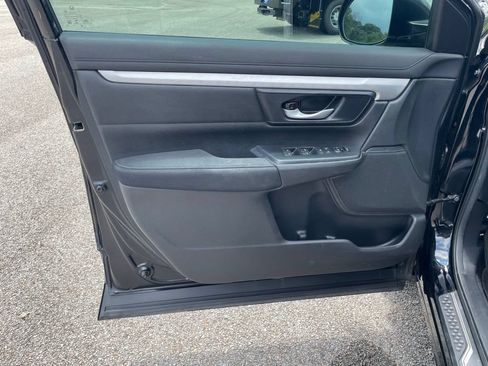 Used 2018 Honda CR-V LX image 14