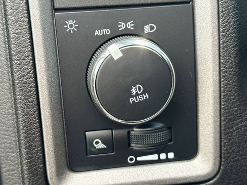 Used 2024 RAM 1500 Tradesman w/ Tradesman SXT Package AWD/4WD image 17