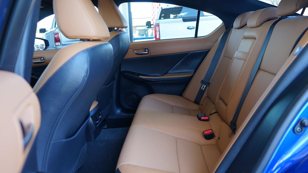 Used 2024 Lexus IS 350 F Sport RWD image 23