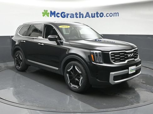 Used 2025 Kia Telluride S AWD/4WD image 2