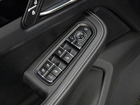 Certified 2023 Porsche Macan S AWD/4WD image 26