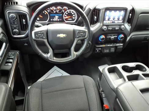 Used 2021 Chevrolet Silverado 1500 LT image 13