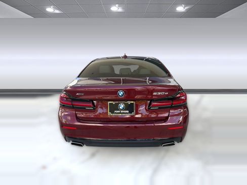 Used 2023 BMW 530e xDrive w/ Premium Package AWD/4WD image 10