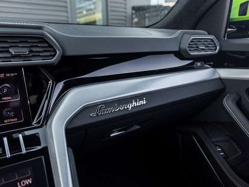 Used 2024 Lamborghini Urus S image 31