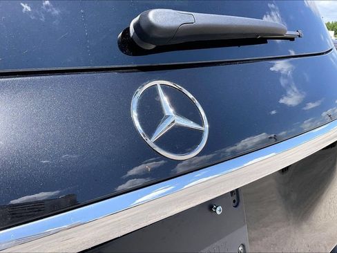 Used 2024 Mercedes-Benz GLS 450 4MATIC image 25