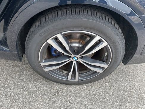 Used 2022 BMW X7 xDrive40i w/ M Sport Package image 10