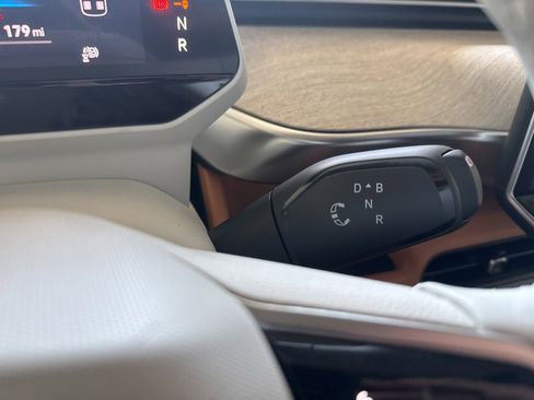 New 2025 Volkswagen ID. Buzz 1st Edition image 20