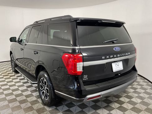 Used 2022 Ford Expedition XLT image 7
