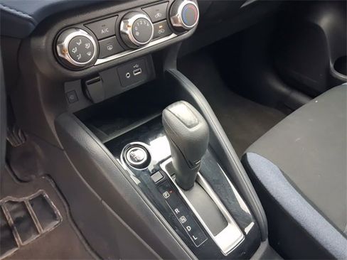 Used 2025 Nissan Versa SV image 18