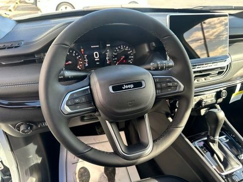 New 2026 Jeep Compass Limited image 21