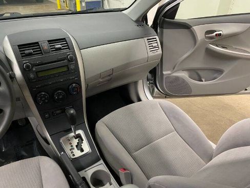 Used 2010 Toyota Corolla XLE image 19