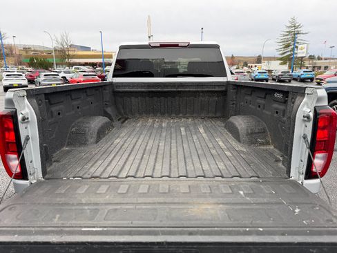 Used 2021 GMC Sierra 2500 4x4 Crew Cab w/ Convenience Package image 12