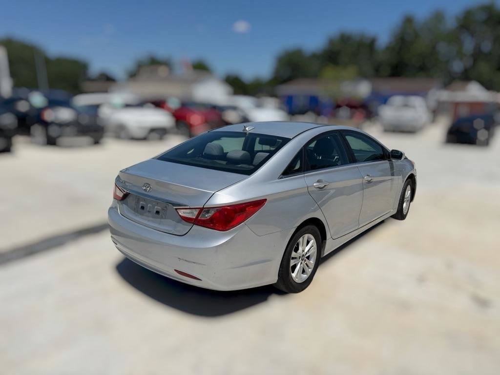 Used 2012 Hyundai Sonata GLS w/ Popular Equipment Pkg FWD image 11