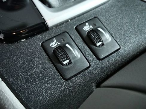 Used 2015 Toyota Highlander XLE AWD/4WD image 24