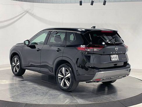 Used 2026 Nissan Rogue SL AWD/4WD image 14