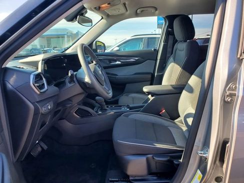 Certified 2025 Chevrolet TrailBlazer LT AWD/4WD image 19
