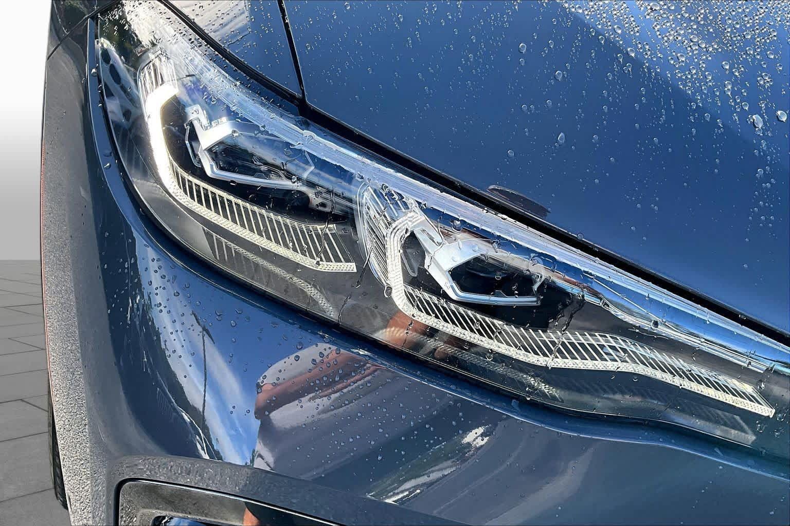 Used 2021 BMW X7 xDrive40i AWD/4WD image 28